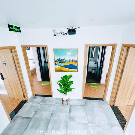 The Track Homestay - Near Bai Dai Beach Cam Lam Экстерьер фото