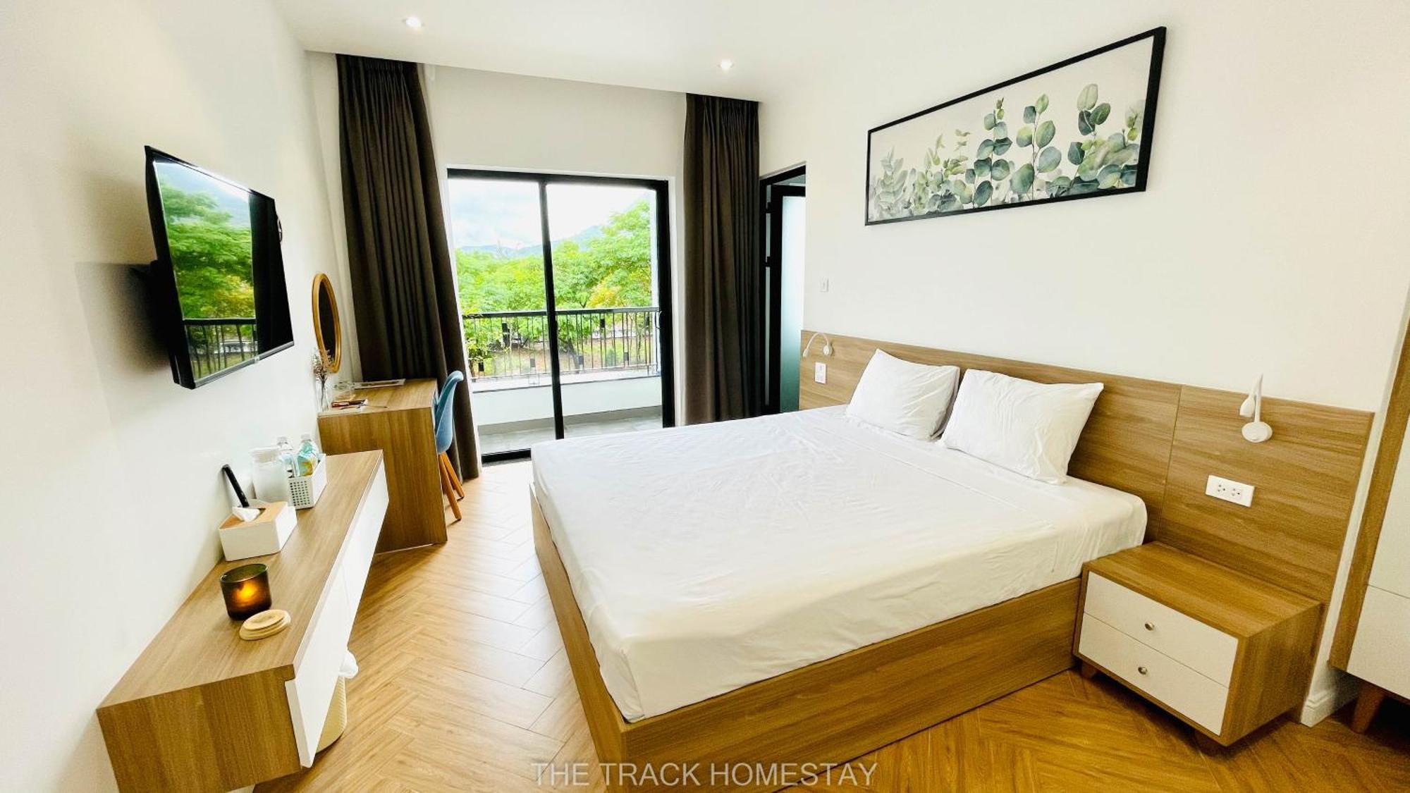 The Track Homestay - Near Bai Dai Beach Cam Lam Экстерьер фото
